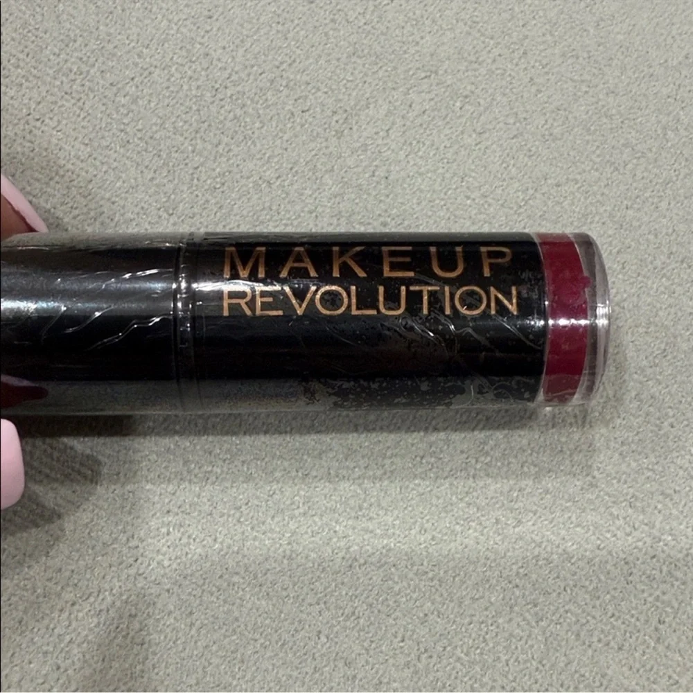 Makeup Revolution Lipstick – Rebel With Cause💄 Bold. Confident. Unapologetic.